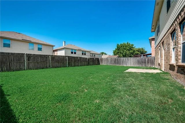 1109 Boxwood Drive, Crowley, TX 76036