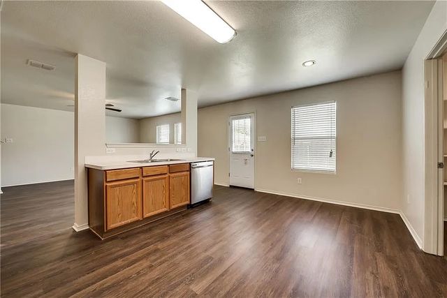 1109 Boxwood Drive, Crowley, TX 76036