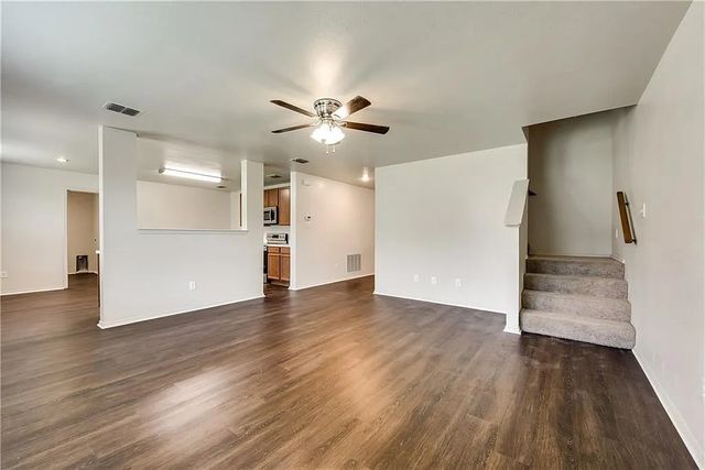 1109 Boxwood Drive, Crowley, TX 76036