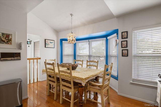 9 Eastern Drive, New Hyde Park, NY 11040