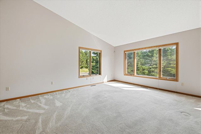 5758 Heather Ridge Drive, Shoreview, MN 55126