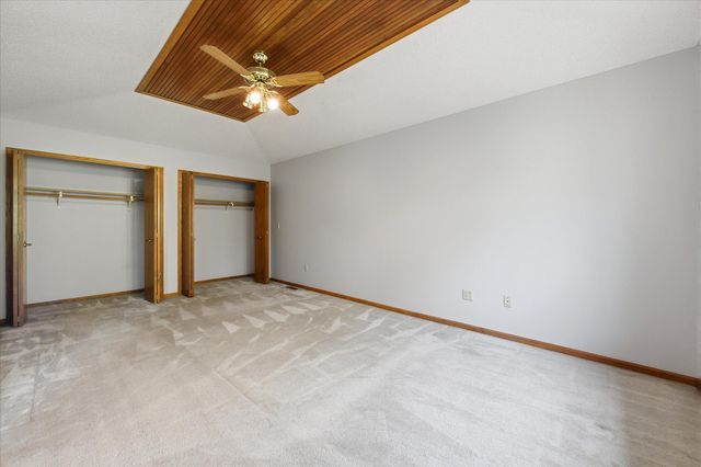 5758 Heather Ridge Drive, Shoreview, MN 55126