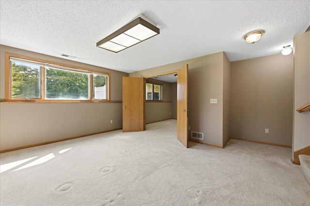5758 Heather Ridge Drive, Shoreview, MN 55126