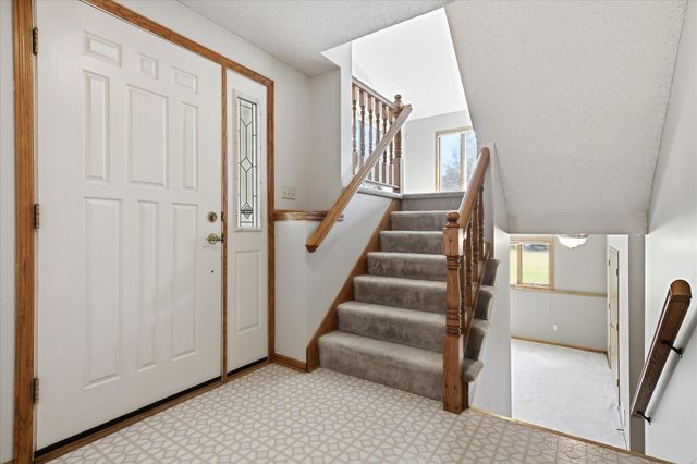 5758 Heather Ridge Drive, Shoreview, MN 55126