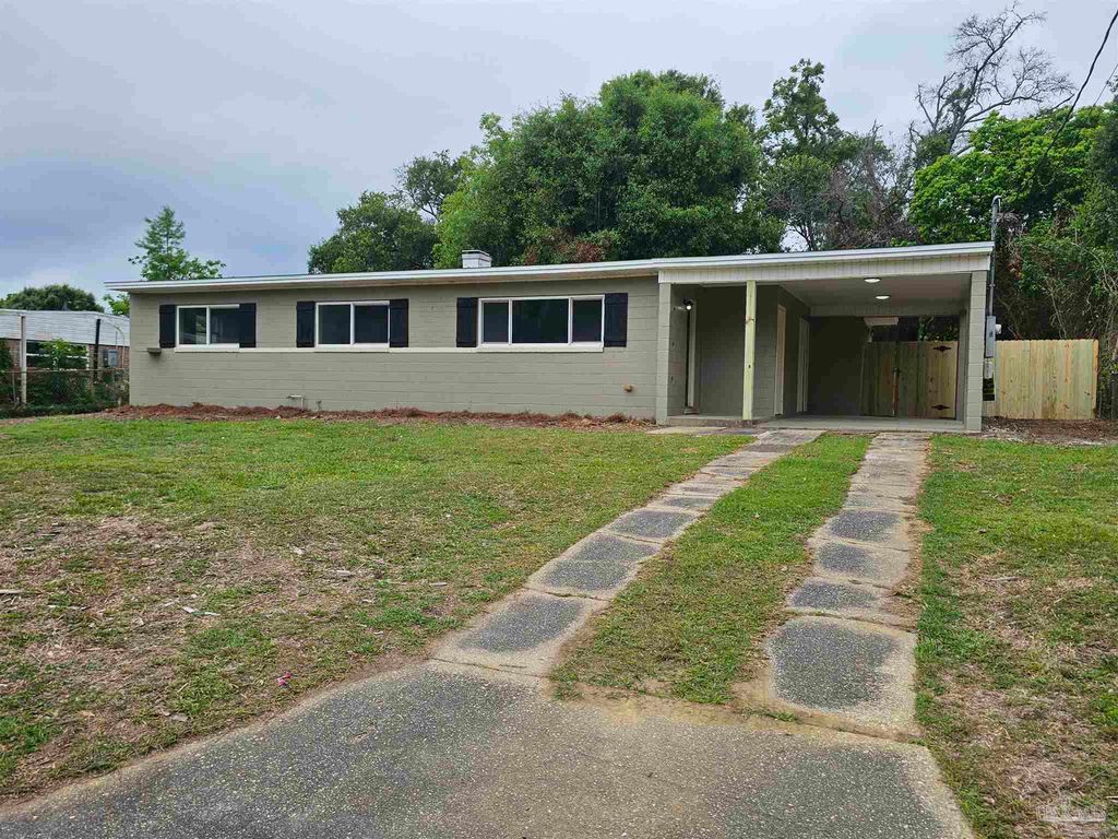 27 Feldor Dr, Pensacola, FL 32506