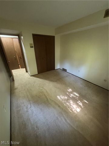 131 Kimrose Lane, Broadview Heights, OH 44147