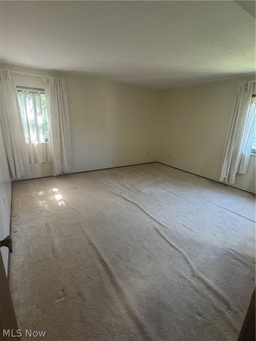 131 Kimrose Lane, Broadview Heights, OH 44147