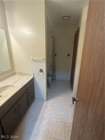 131 Kimrose Lane, Broadview Heights, OH 44147