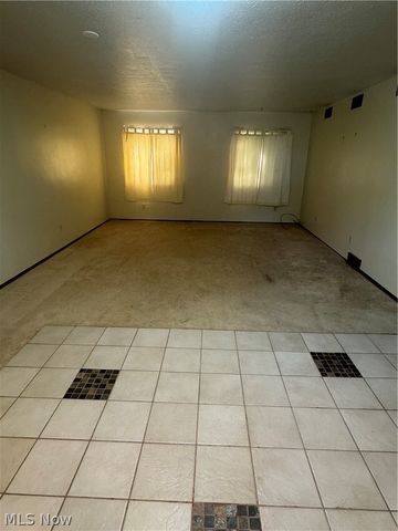 131 Kimrose Lane, Broadview Heights, OH 44147
