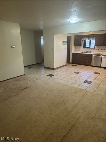 131 Kimrose Lane, Broadview Heights, OH 44147