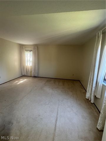 131 Kimrose Lane, Broadview Heights, OH 44147