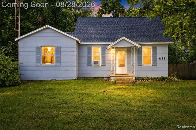 1188 Harding Drive, Flint, MI 48507