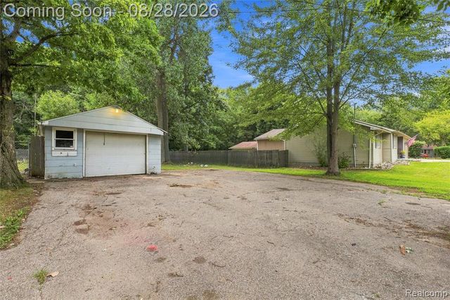 1188 Harding Drive, Flint, MI 48507