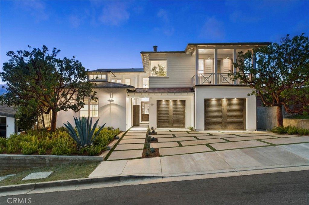 231 Tustin, Newport Beach, CA 92663 — exterior