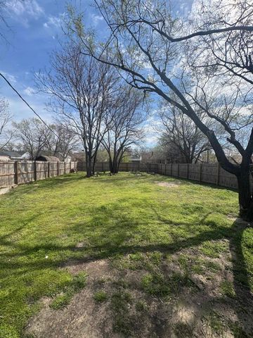 1832 N Minneapolis St, Wichita, KS 67214