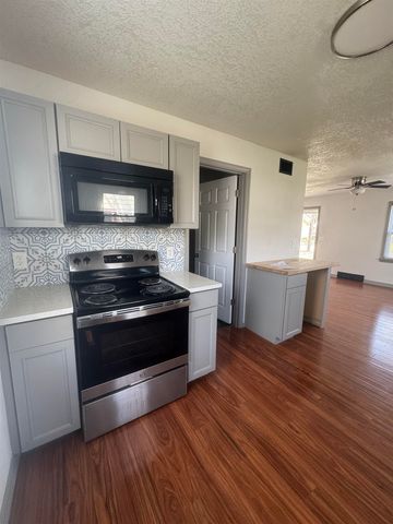 1832 N Minneapolis St, Wichita, KS 67214