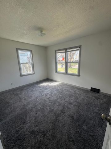 1832 N Minneapolis St, Wichita, KS 67214