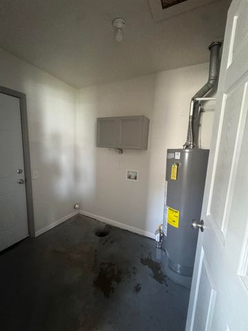 1832 N Minneapolis St, Wichita, KS 67214