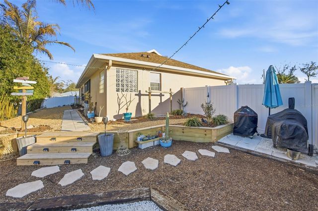 13025 NE 7TH LANE, Silver Springs, FL 34488