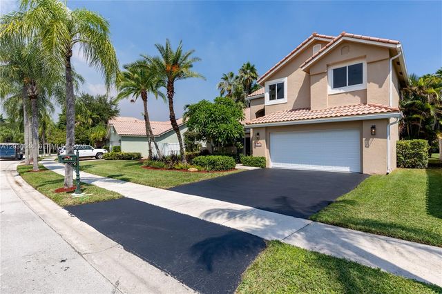1171 Laguna Springs Dr, Weston, FL 33326
