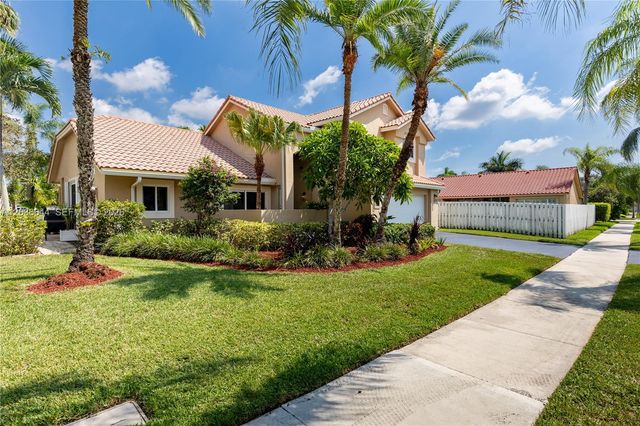 1171 Laguna Springs Dr, Weston, FL 33326