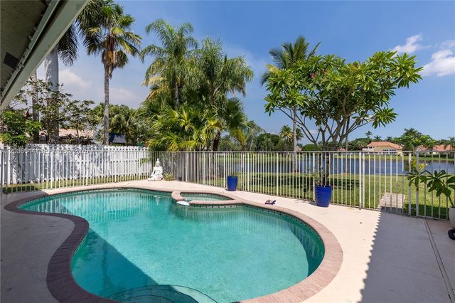 1171 Laguna Springs Dr, Weston, FL 33326