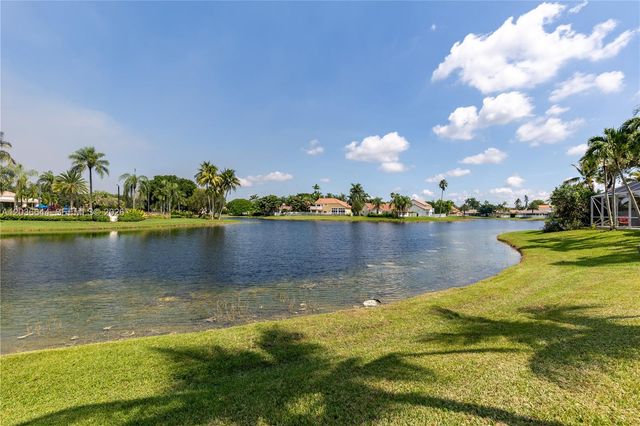 1171 Laguna Springs Dr, Weston, FL 33326