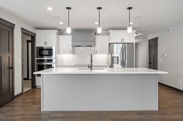 13566 Blackbird Way, Rosemount, MN 55068