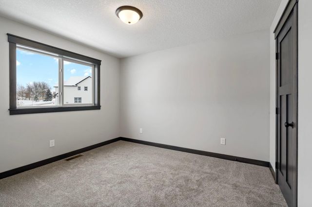 13566 Blackbird Way, Rosemount, MN 55068