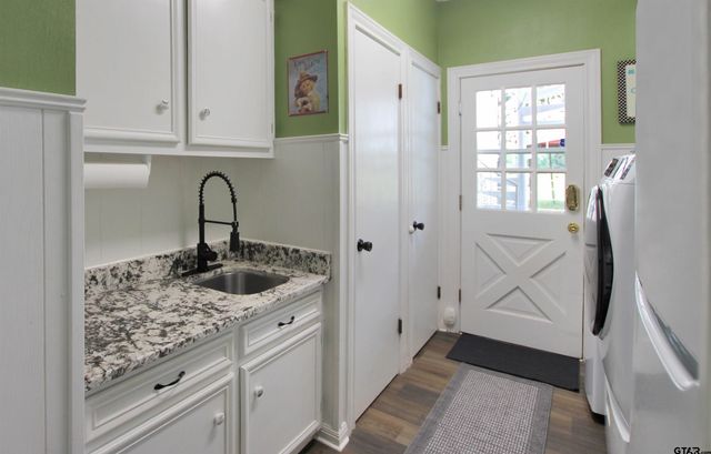 19413 US Hwy 79 E, Jacksonville, TX 75766