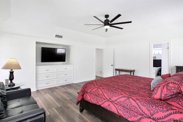 19413 US Hwy 79 E, Jacksonville, TX 75766