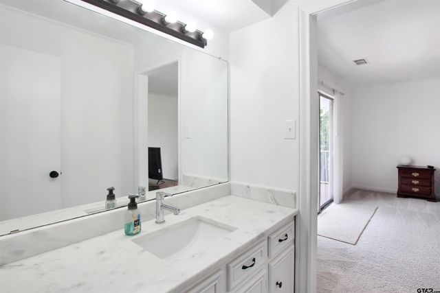 19413 US Hwy 79 E, Jacksonville, TX 75766