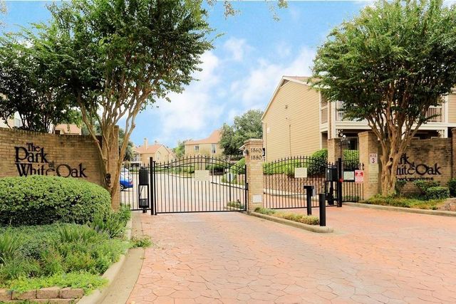 1880 White Oak Drive 107, Houston, TX 77009