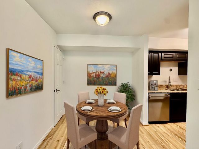 1880 White Oak Drive 107, Houston, TX 77009