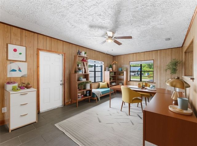 304 8th Avenue SW, Vero Beach, FL 32962