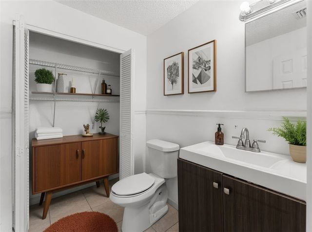 304 8th Avenue SW, Vero Beach, FL 32962