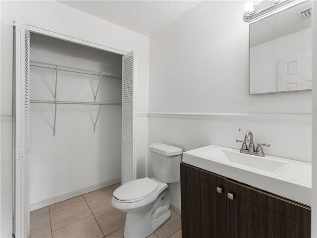 304 8th Avenue SW, Vero Beach, FL 32962