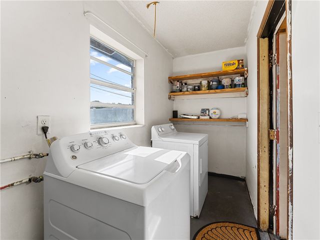 304 8th Avenue SW, Vero Beach, FL 32962