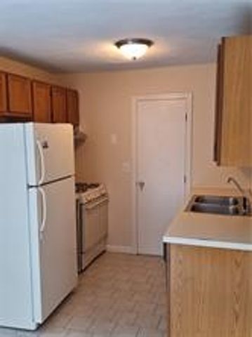 34 Manchester Street C, West Warwick, RI 02893