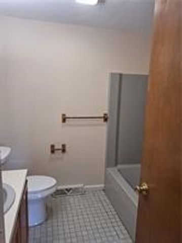 34 Manchester Street C, West Warwick, RI 02893
