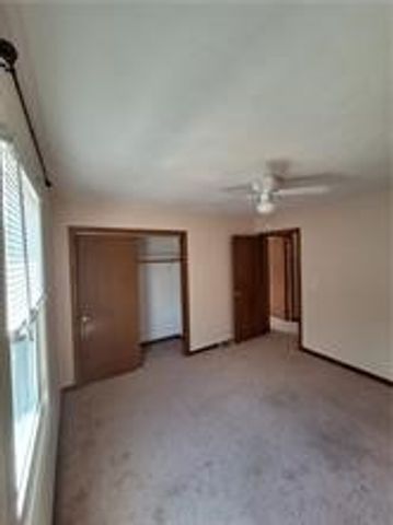 34 Manchester Street C, West Warwick, RI 02893