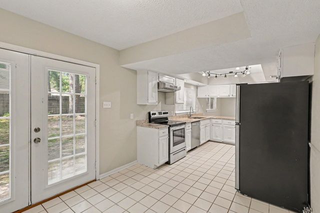 62 W Timberspire Court, Spring, TX 77380