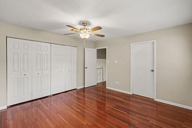 62 W Timberspire Court, Spring, TX 77380
