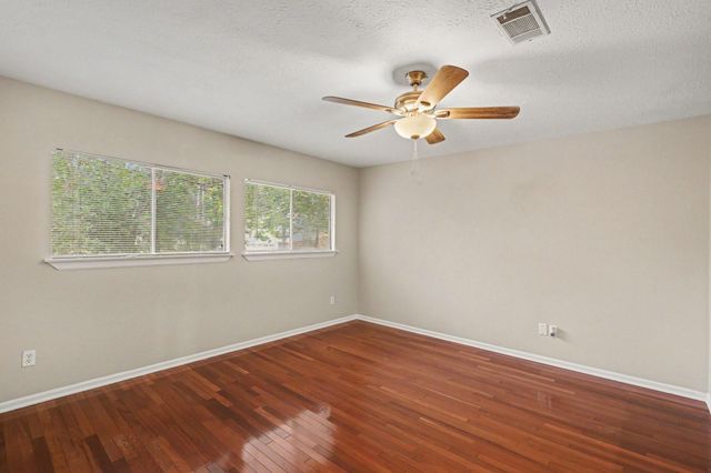 62 W Timberspire Court, Spring, TX 77380