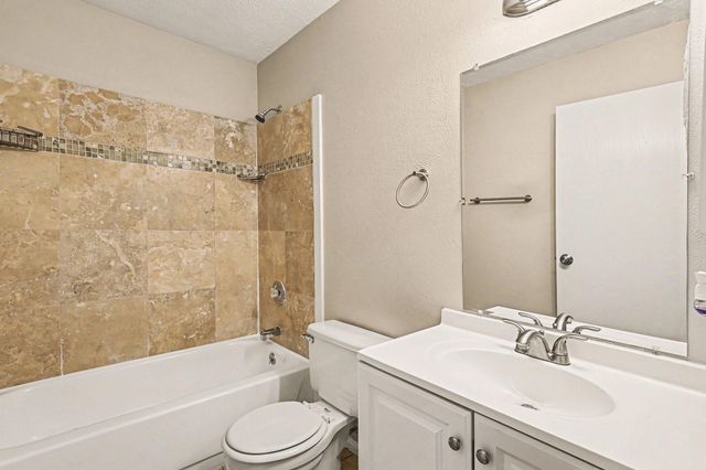 62 W Timberspire Court, Spring, TX 77380