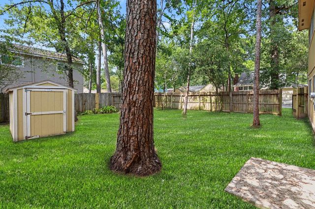 62 W Timberspire Court, Spring, TX 77380
