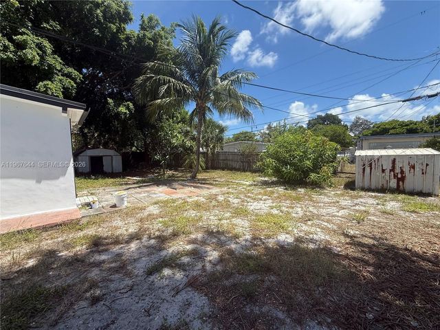 5264 NE 15th Avenue, Pompano Beach, FL 33064