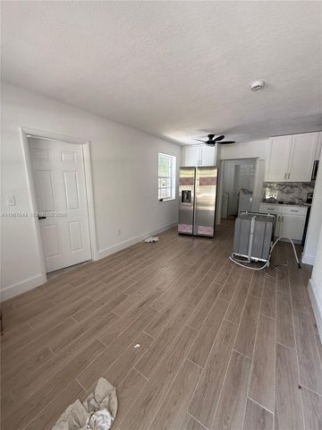 5264 NE 15th Avenue, Pompano Beach, FL 33064