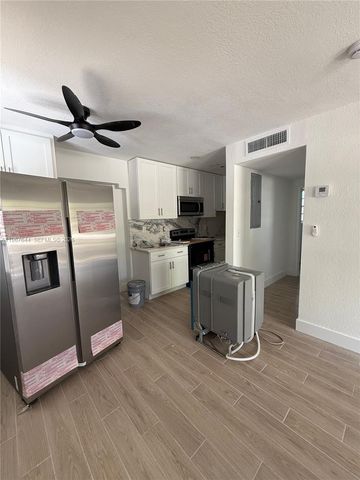 5264 NE 15th Avenue, Pompano Beach, FL 33064