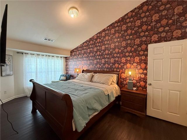 1524 Cove Creek Circle, Norcross, GA 30093